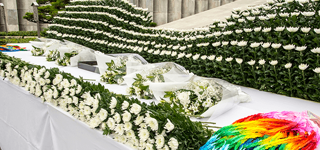 密葬と家族葬の定義と基本的な違い