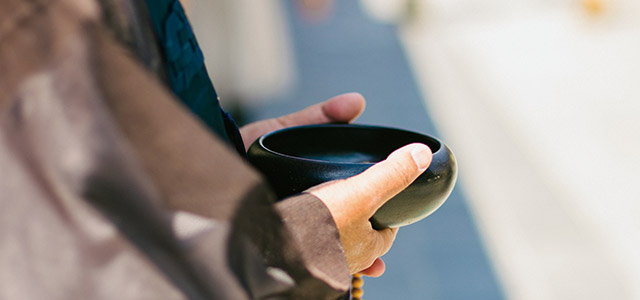 家族葬と一日葬の基本的な違い｜流れと時間