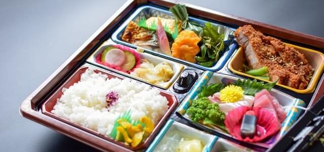 家族葬の費用を安くする7つの方法