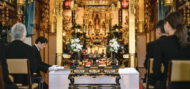 親族トラブルを防ぐ！家族葬で挨拶なしにする際のマナーと伝え方