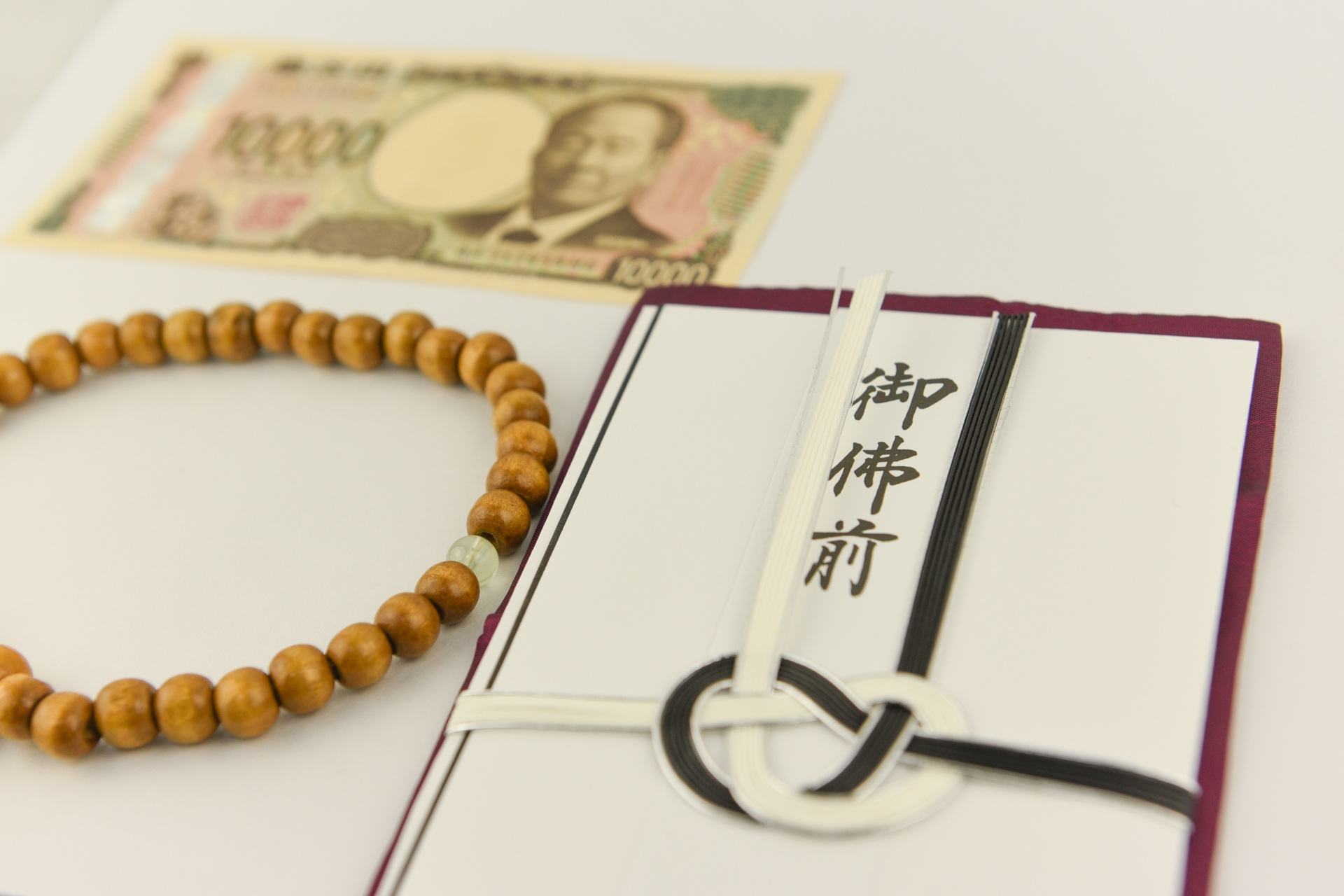 家族葬の総額はいくら？費用内訳と賢く抑える5つのポイント