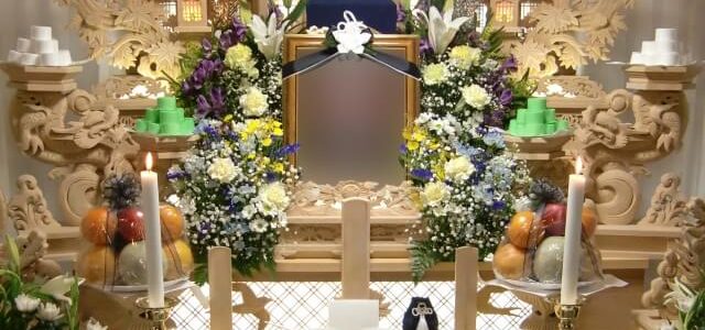 家族葬の費用が斎場選びで10~30万円増えてしまう3つの失敗