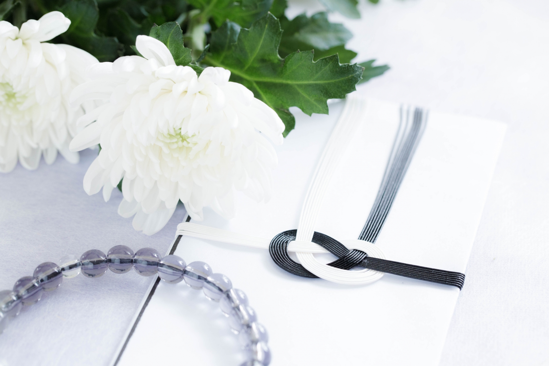 お葬式・家族葬の相場はいくら？費用内訳と節約術を徹底解説