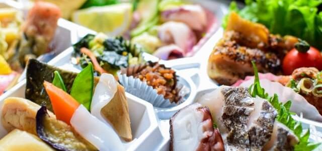 実際に家族葬の費用はいくら抑えられる？