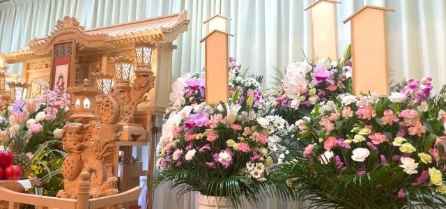 家族葬の費用総額が見積もりよりも高くなる3つの原因